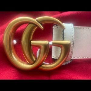 SOLD ——-Gucci belt like new condition